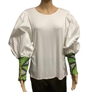 Ashro white voluminous puff sleeves with ruched green cuff size L
